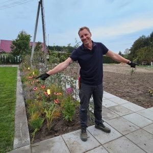 1 Trumpai ir aiškiai: ekspertai pataria, ko reikia norint užauginti gražią veją