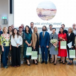 Ilgamečiams aplinkosaugininkams įteikti apdovanojimai