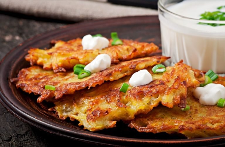 Viena bulvė – begalė idėjų: trys gardūs, sotūs ir pigūs receptai – už mažiau nei 3 eurus